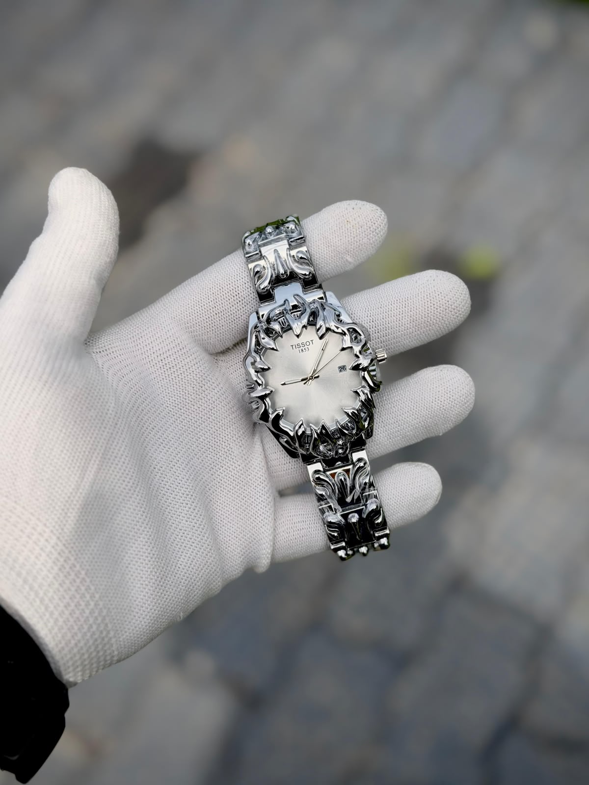 Luxury Flame Skeleton Stainless Steel Quartz Watch – Premium Fashion Wrist Watch