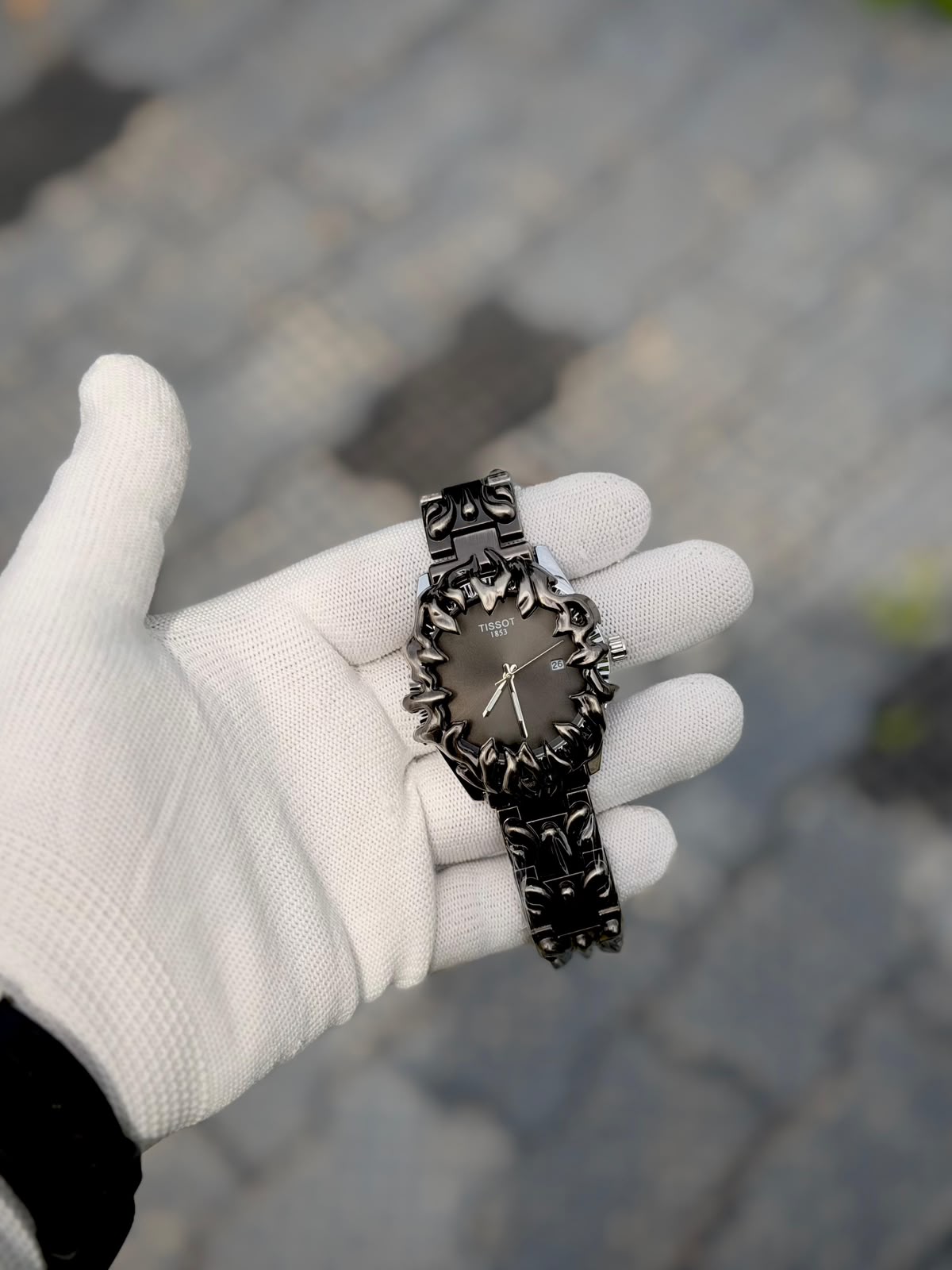 Luxury Flame Skeleton Stainless Steel Quartz Watch – Premium Fashion Wrist Watch